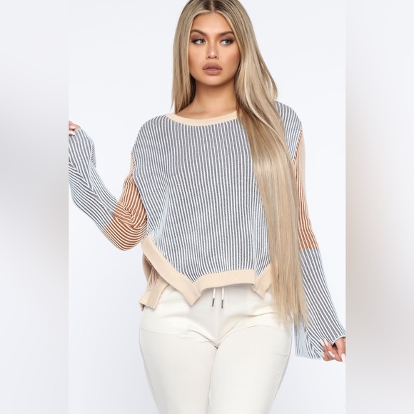 Fashion Nova Sweater - Picture 2 of 7